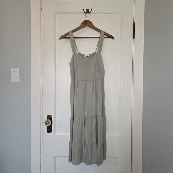 Becool Midi Dress – Size M – Sage Green - Picture 1 of 6